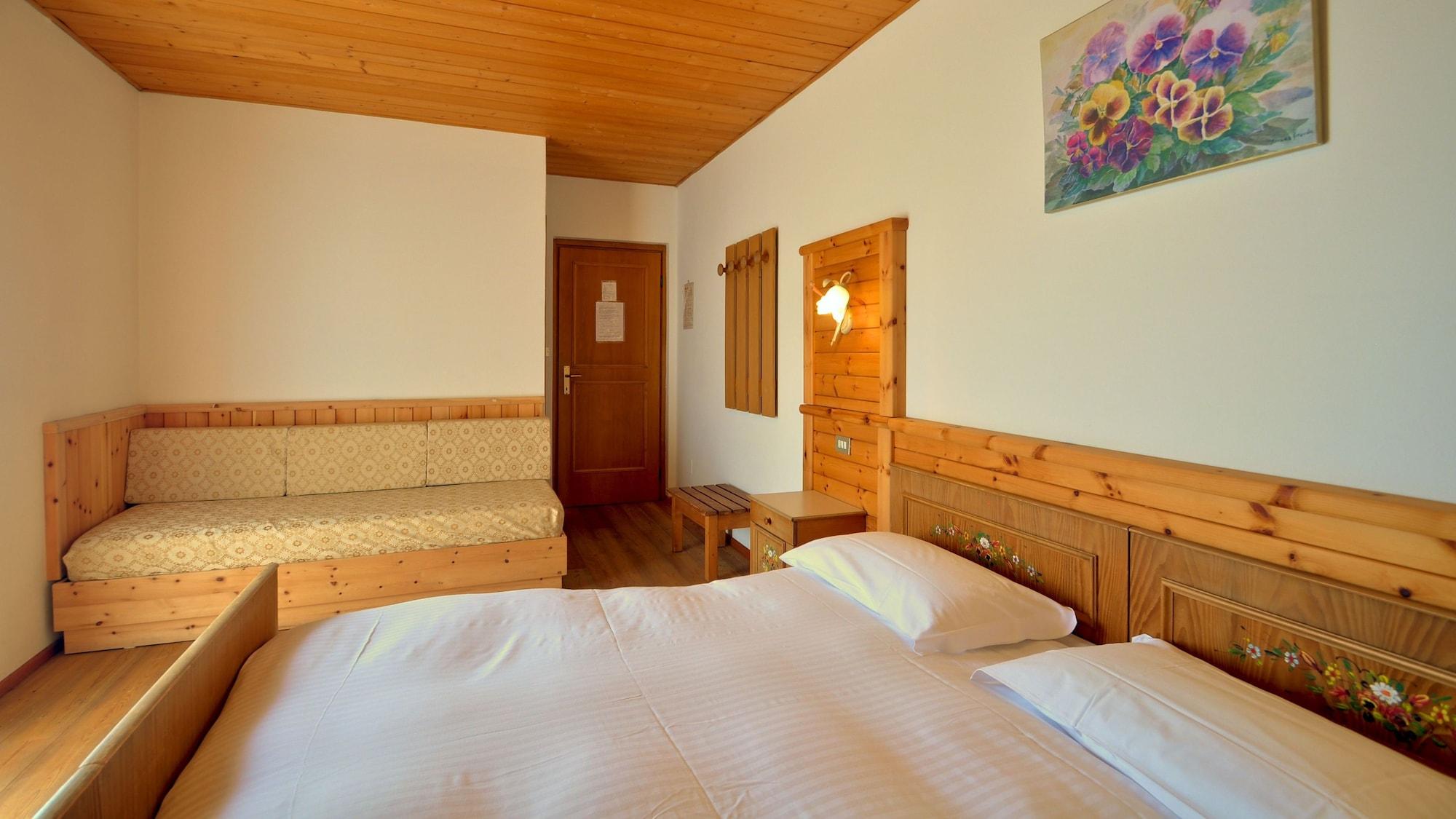 Hotel Garni Edy Daiano Bagian luar foto
