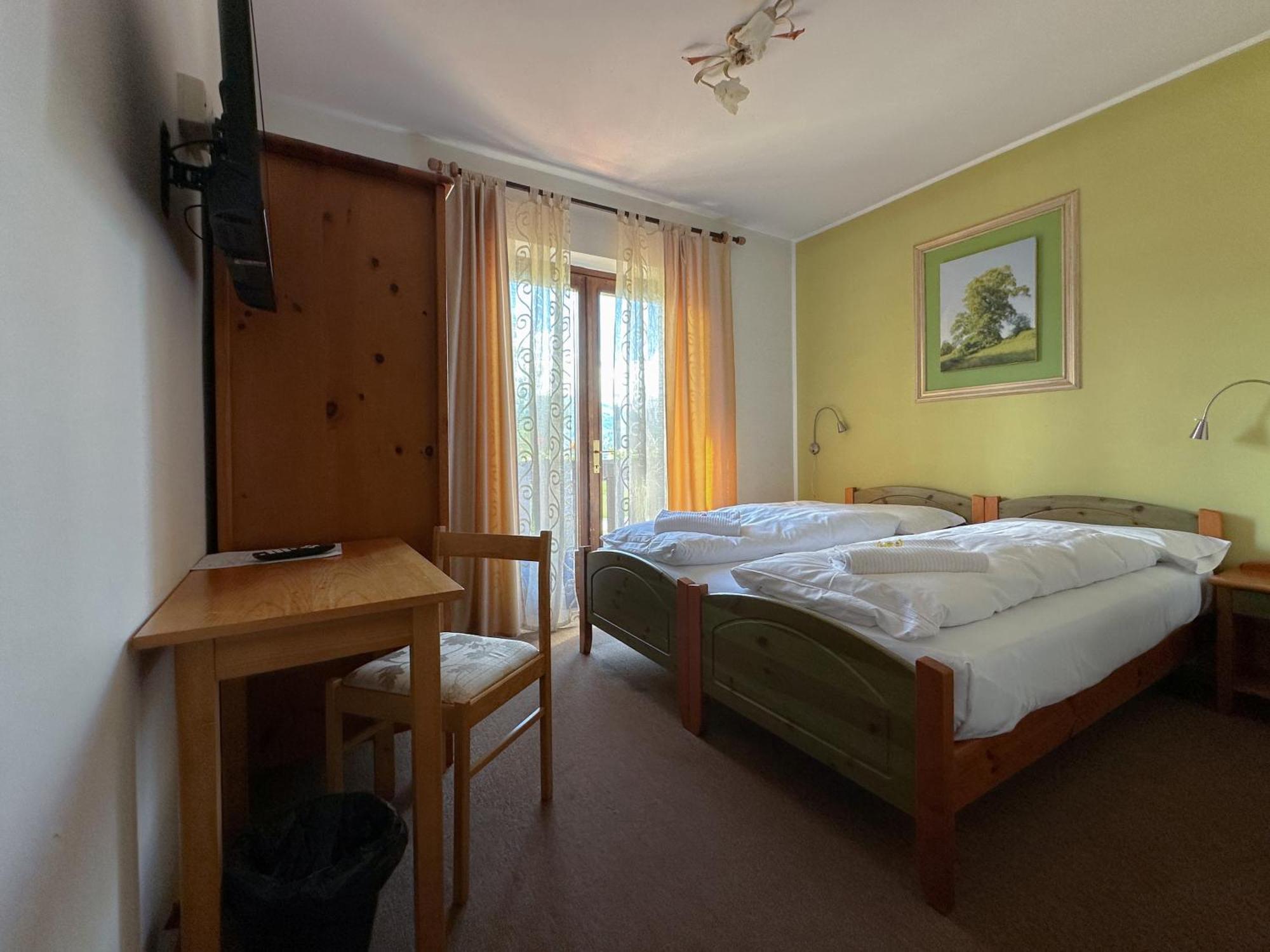 Hotel Garni Edy Daiano Ruang foto