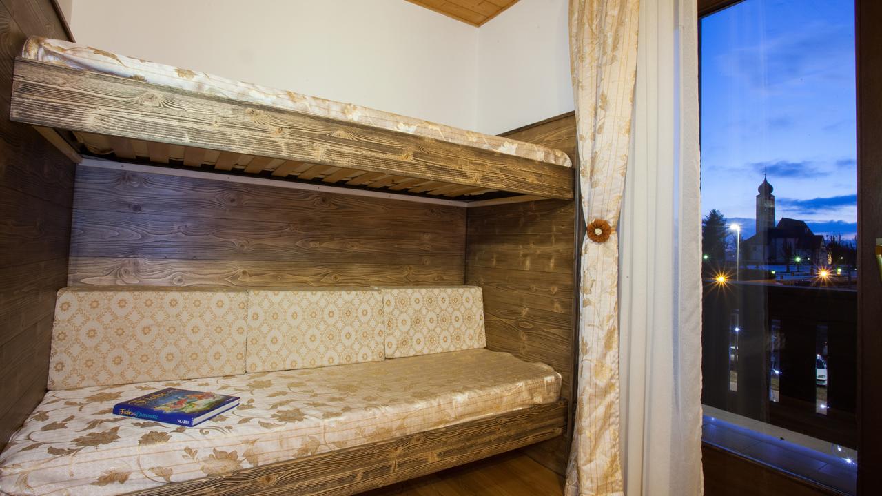 Hotel Garni Edy Daiano Bagian luar foto